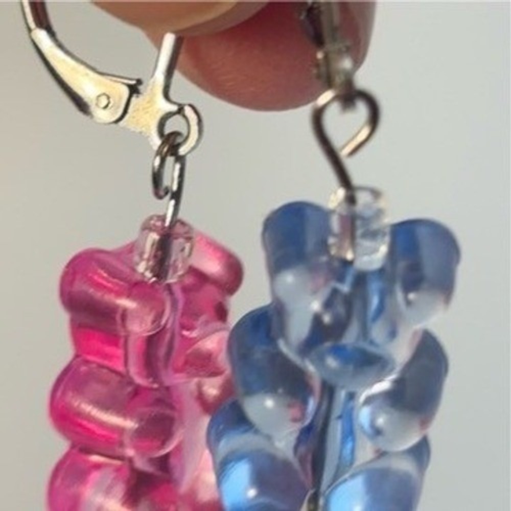 ummy Bear Drop Earrings Pink Blue Acrylic‎ Leverback